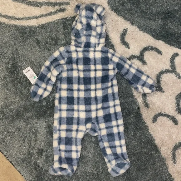 🆕 Carters Sherpa Bodysuit 6 months